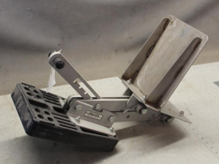 transom-kicker-mount-image-7