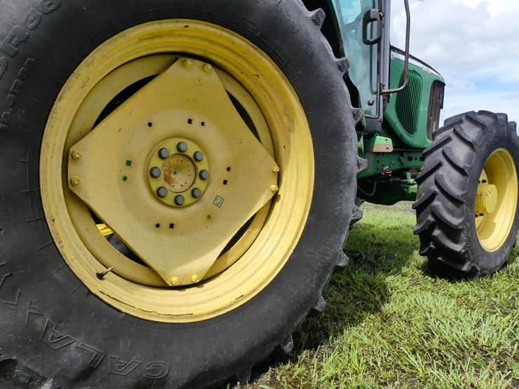 john-deere-6415-image-8