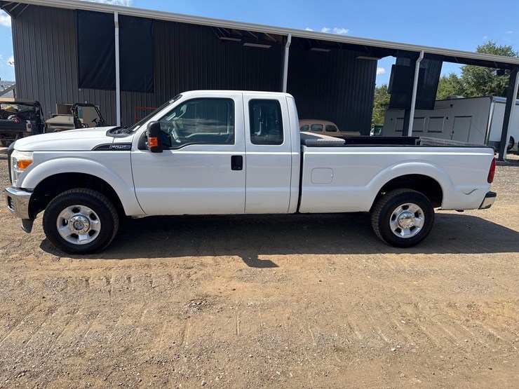 2012-ford-f250-xl-image-2
