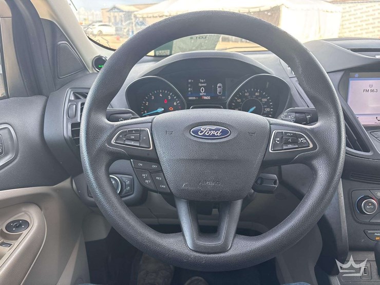 2017-ford-escape-image-13