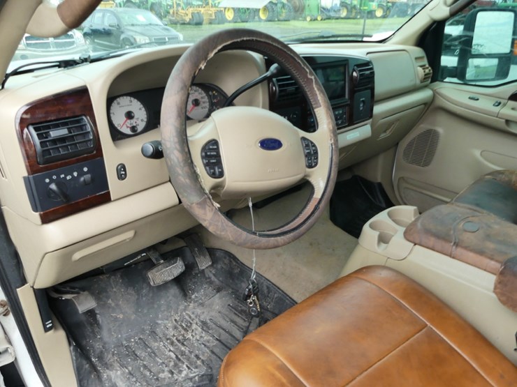 2005-ford-f250-king-ranch-image-14