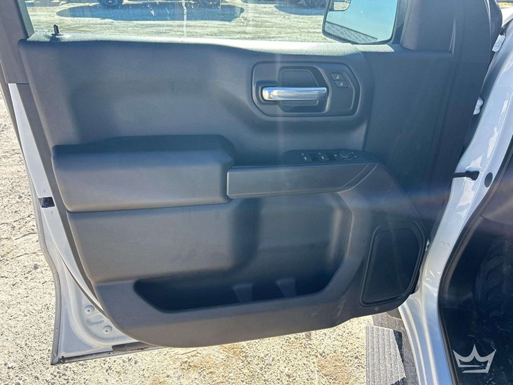 2021-chevrolet-silverado-1500-image-11
