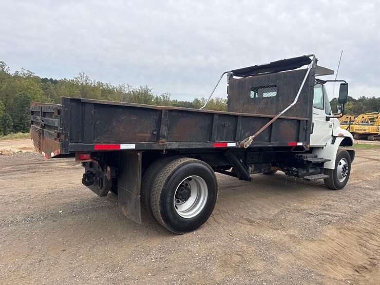 2006-international-durastar-4400-image-7
