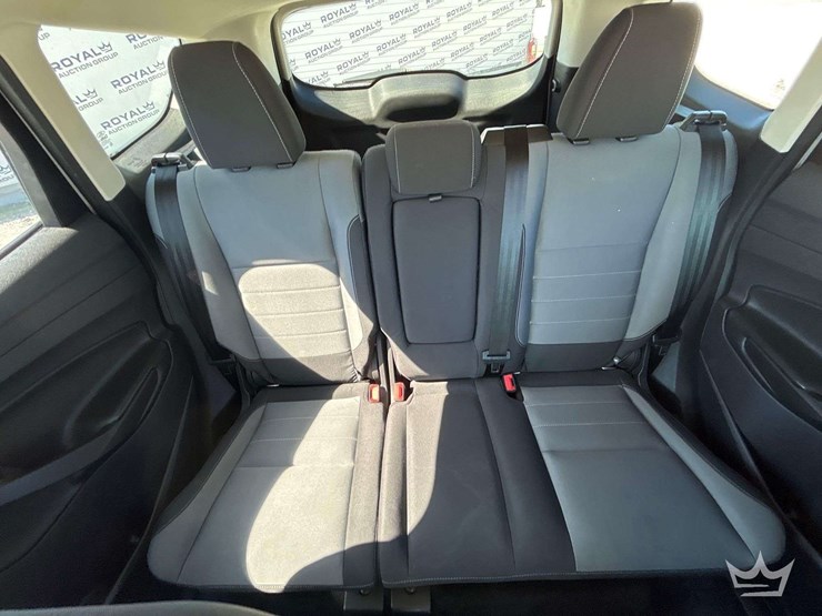 2016-ford-escape-image-19