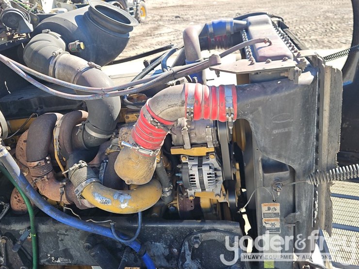 2005-peterbilt-357-image-17