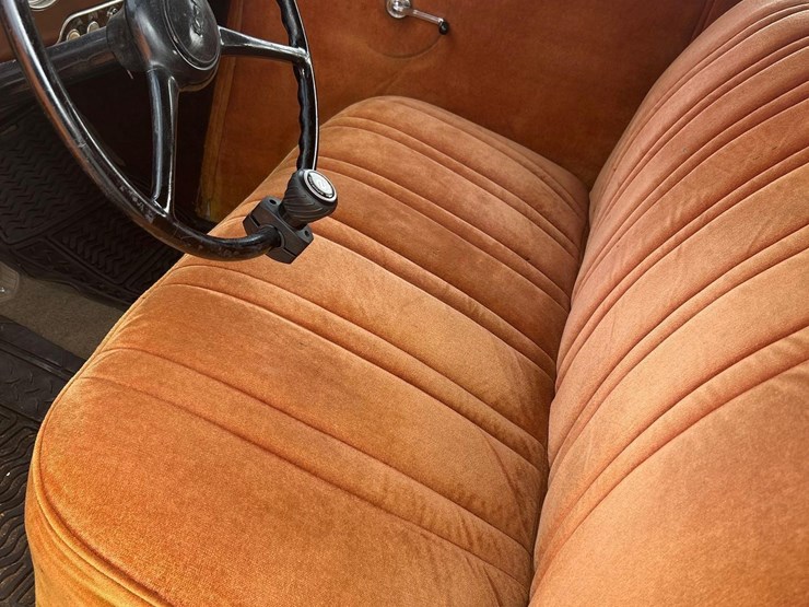 1938-plymouth-4-door-sedan-image-24