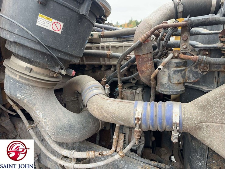 2014-freightliner-114sd-image-20