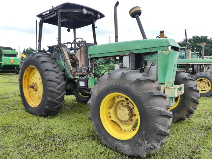 john-deere-3155-image-2