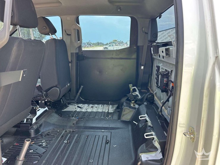 2022-chevrolet-silverado-1500-image-19