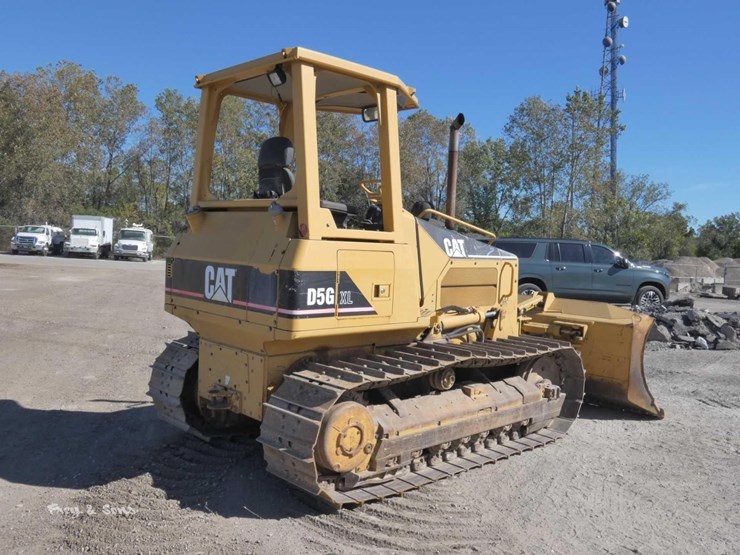 2004-caterpillar-d5g-image-2