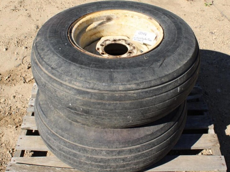 (2)-12.5lx16-tractor-tires-off-of-hydro-70-image-1