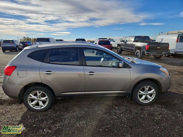 2009-nissan-rogue-image-13