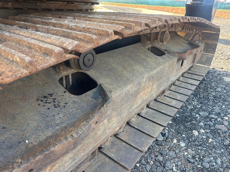 2021-komatsu-pc210-lc-11e0-image-24