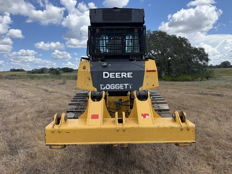2023-deere-750l-xlt-image-6