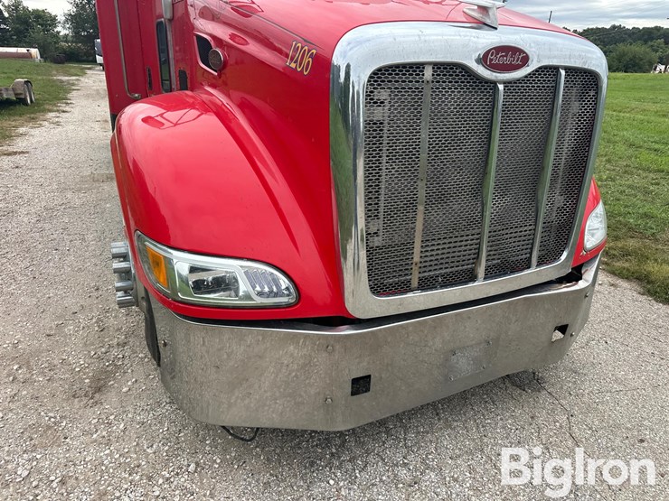 2012-peterbilt-386-image-15