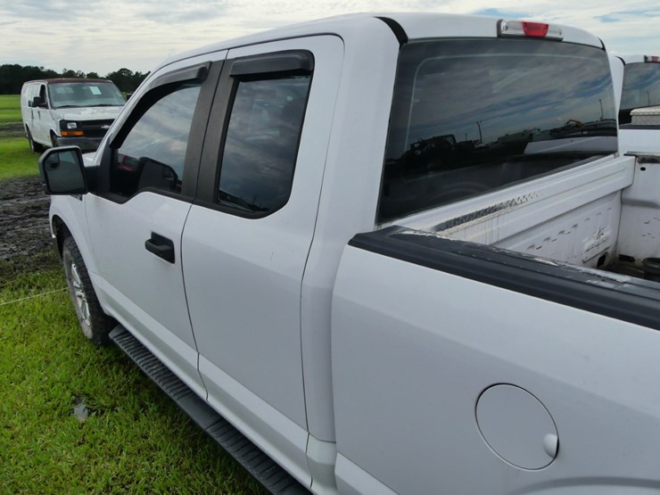 2019-ford-f150-xl-image-8