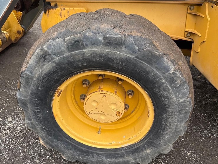 2016-deere-310l-image-20