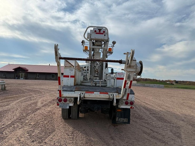 2008-international-durastar-4300-image-5