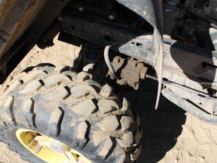 john-deere-gator-image-21