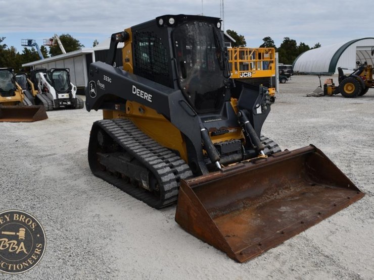 2024-deere-333g-image-10