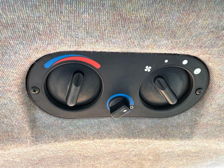 new-holland-tl80dt-image-31