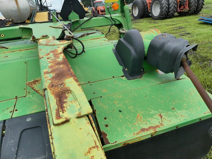 john-deere-630-image-10