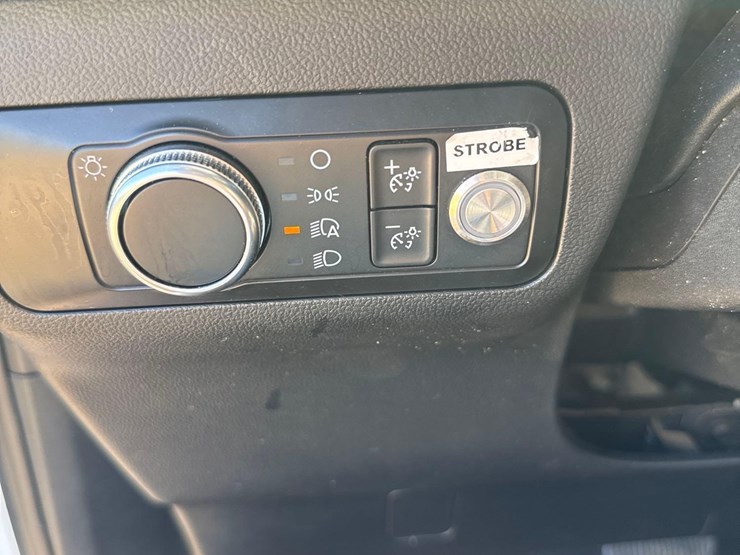 2020-ford-escape-image-16