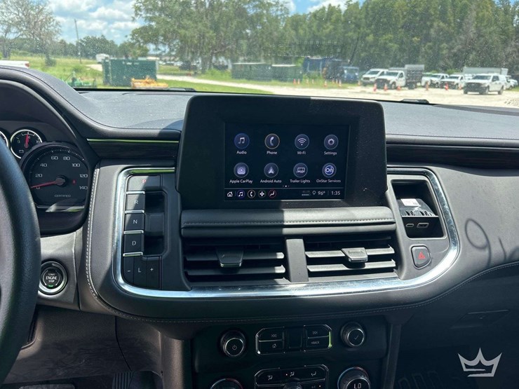 2023-chevrolet-tahoe-image-18