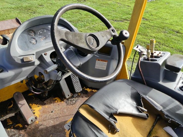 komatsu-wa320-image-14