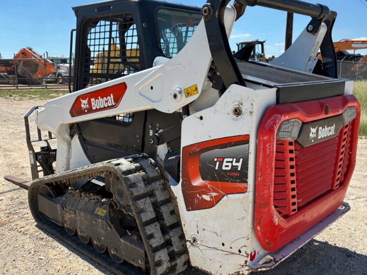 2022-bobcat-t64-image-6