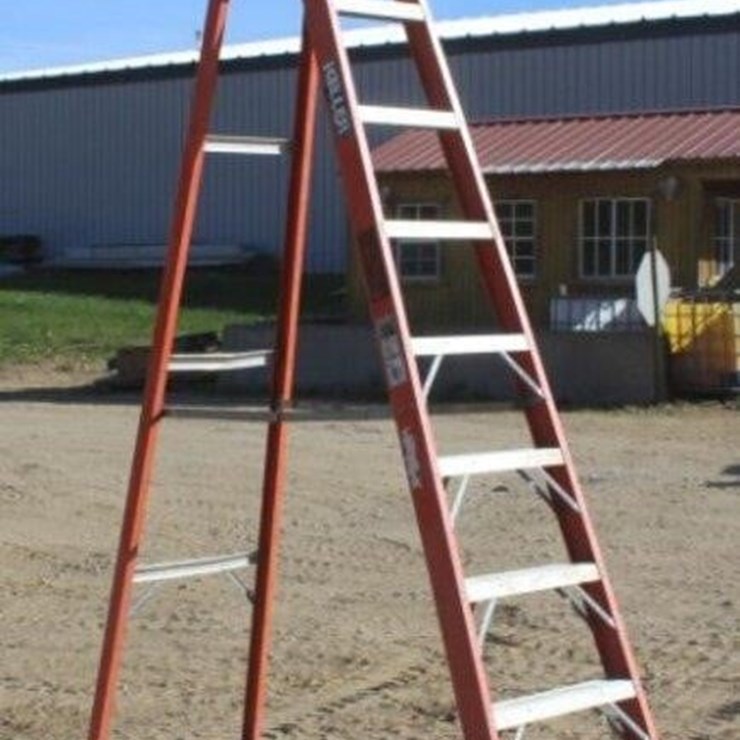 10' Step Ladder