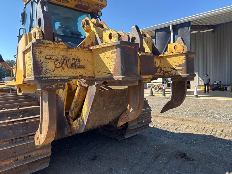 2013-deere-850k-wlt-image-27