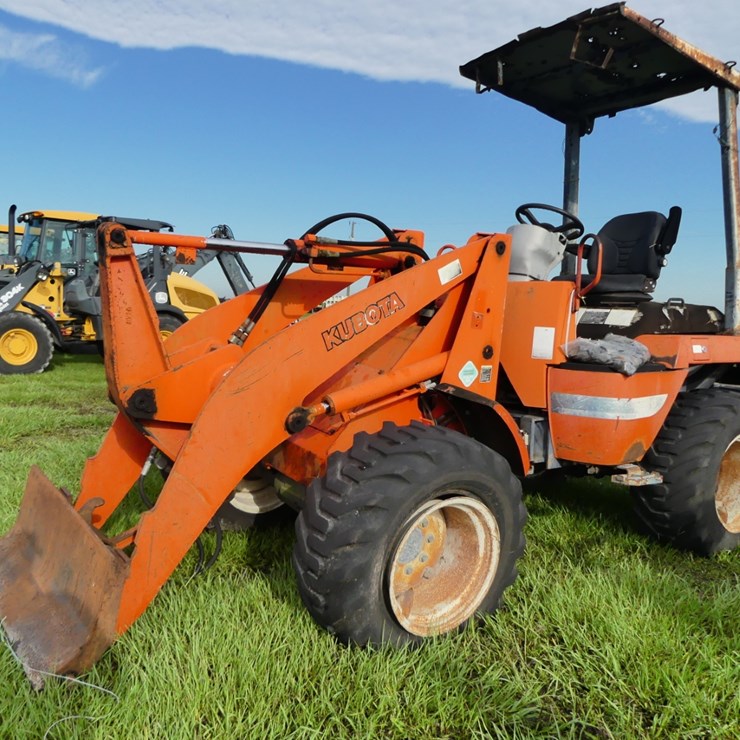 2006 KUBOTA R520