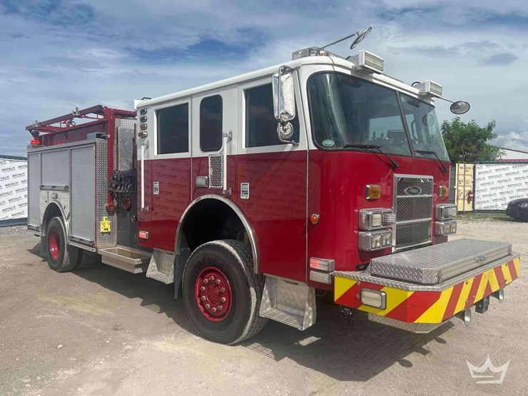 2003-pierce-4x4-rescue-pumper-fire-truck-image-2