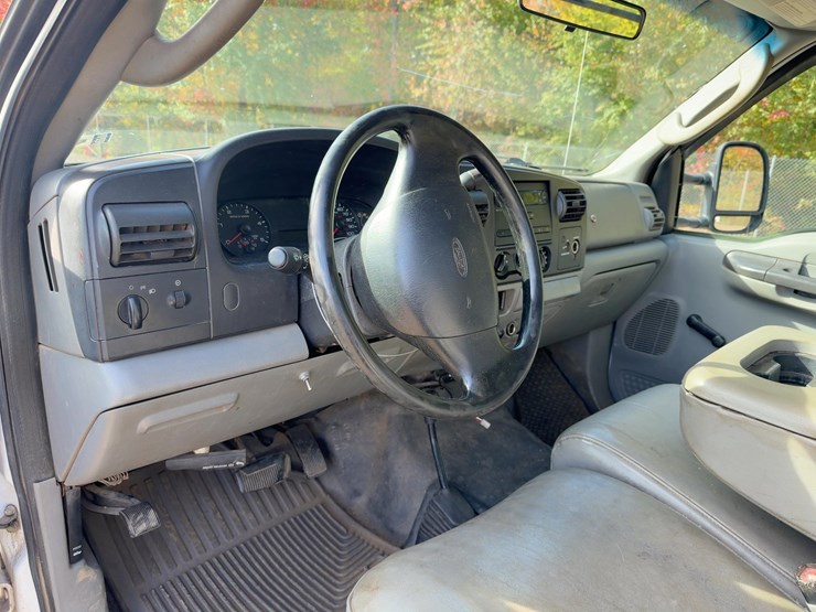 2007-ford-f350-xl-image-22