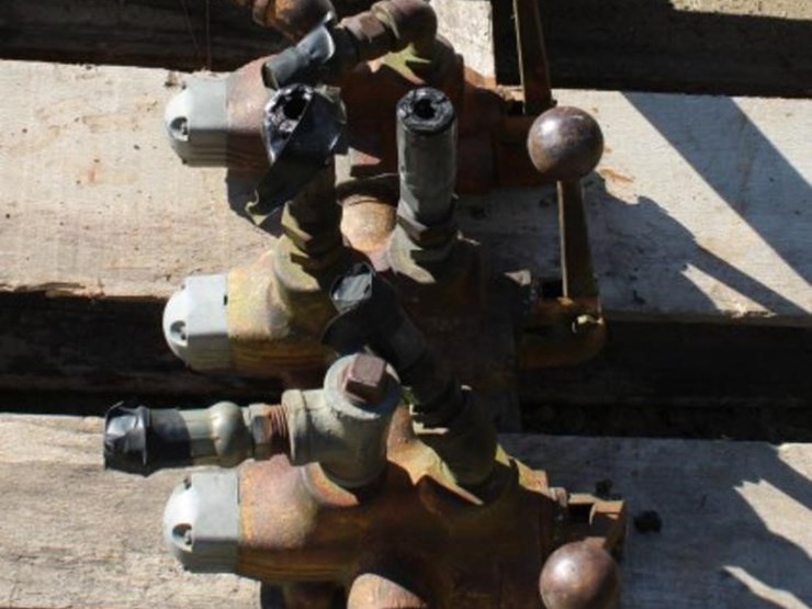 loader-valve-assembly-image-4