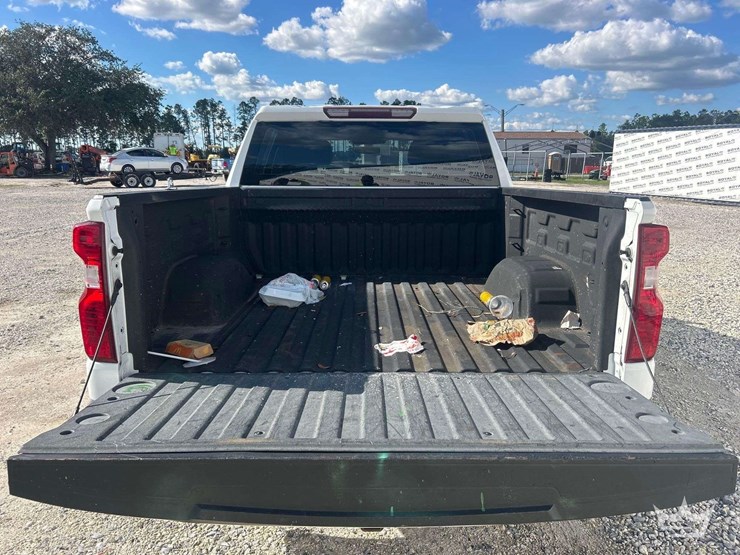 2019-chevrolet-silverado-1500-image-22