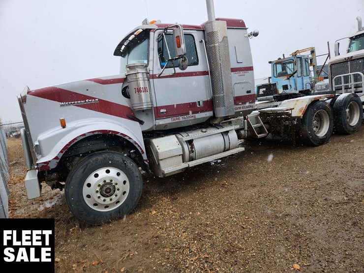 2011-western-star-4900-image-1