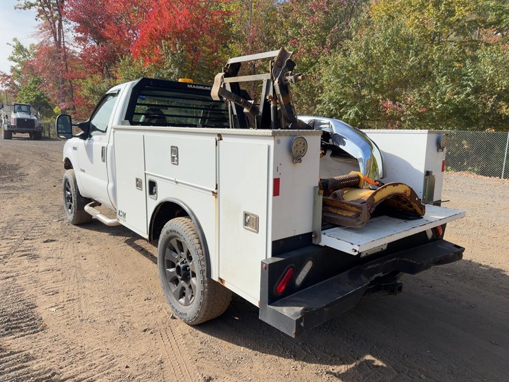 2007-ford-f350-xl-image-3