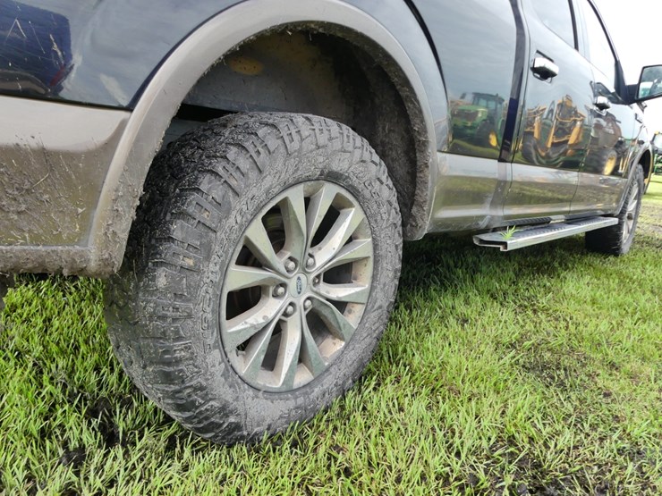 2015-ford-f150-lariat-image-6