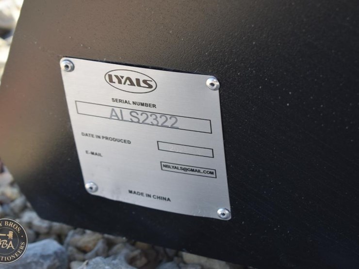 lyals-bucket-attachment-49758-image-5