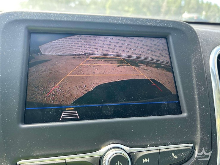 2020-chevrolet-equinox-image-18