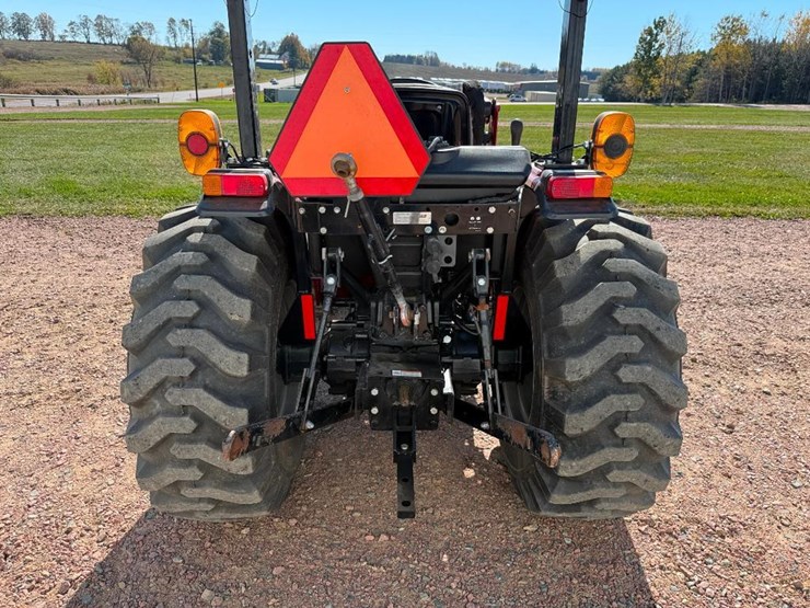 case-ih-farmall-40a-image-22