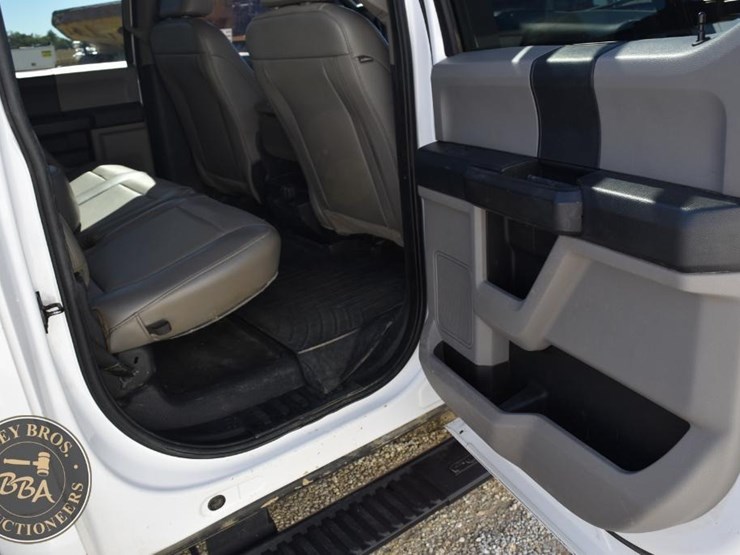 2020-ford-f550-xl-image-56