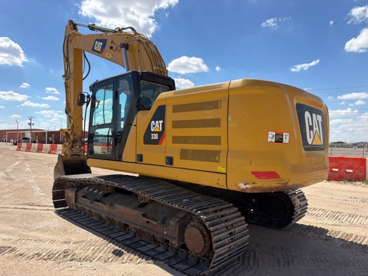 2019-caterpillar-330-image-9