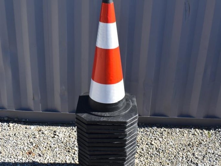 safety-cones-49819-image-1