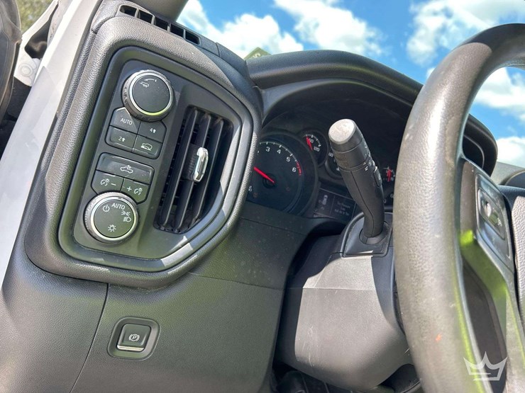 2021-chevrolet-silverado-1500-image-14