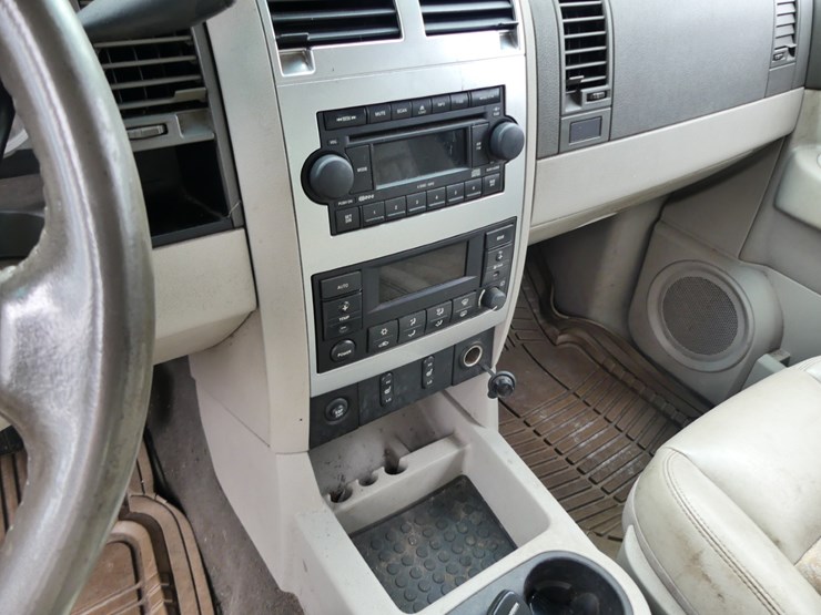 2006-dodge-durango-image-12