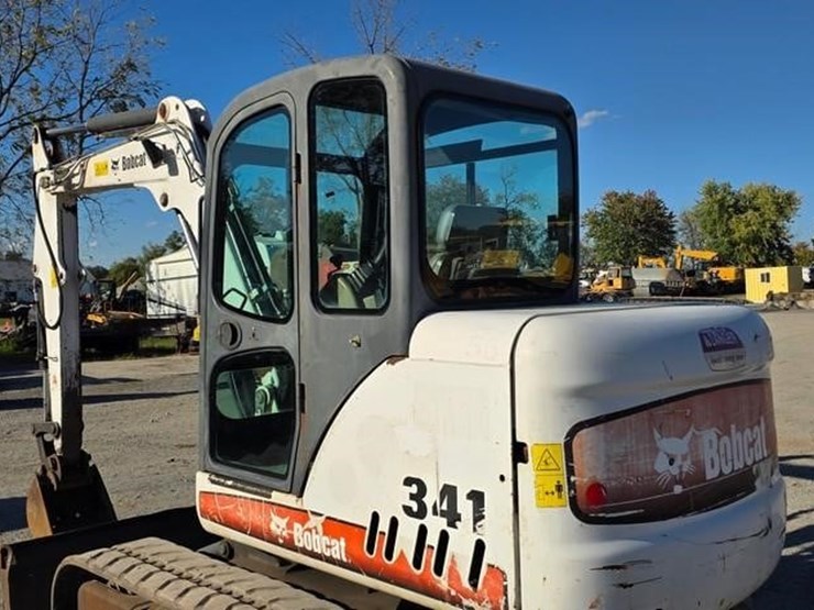 2006-bobcat-341g-image-22