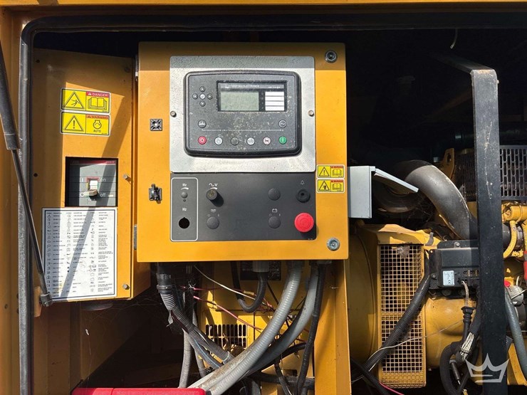 2006-caterpillar-d80-4-72kw-standby-diesel-generator-image-9